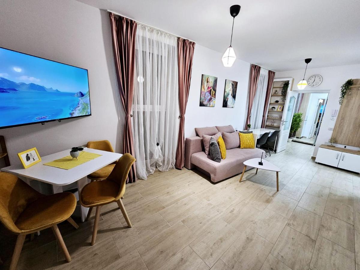 Lovely New Balcony Apartment Cismigiu Park - Pop5 Bükreş Dış mekan fotoğraf